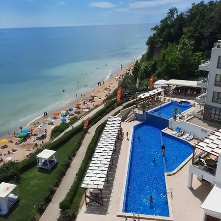 Byala Vista Cliff Apartment