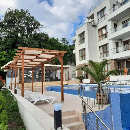 Byala Vista Cliff Apartmán *