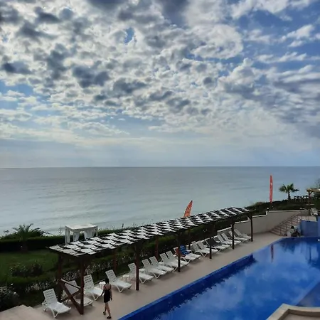 Byala Vista Cliff Apartmán *