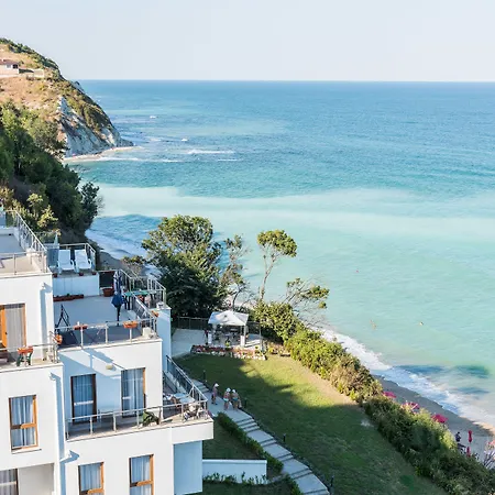 Byala Vista Cliff * Byala (Varna)