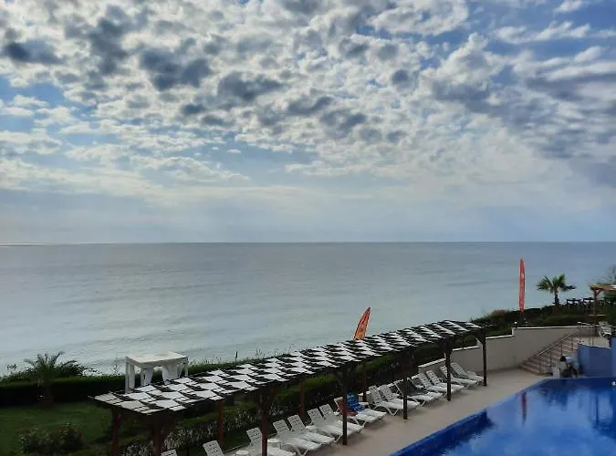 Byala Vista Cliff Апартаменты *